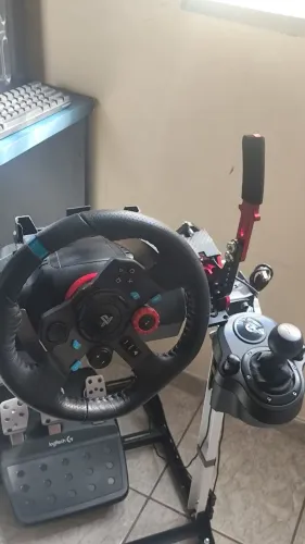 Volante Simulador Logitech G29 + Câmbio manual + Cockpit + Freio de mão simulador COMPLETO