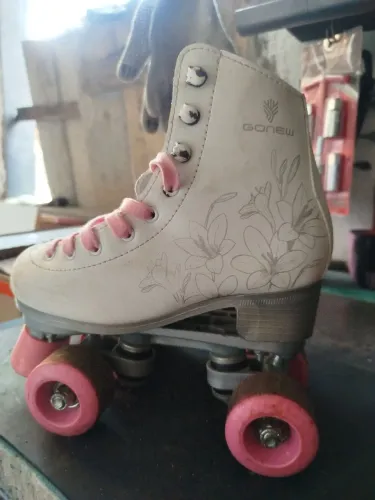 Par de Patins Retrô GONEW feminino