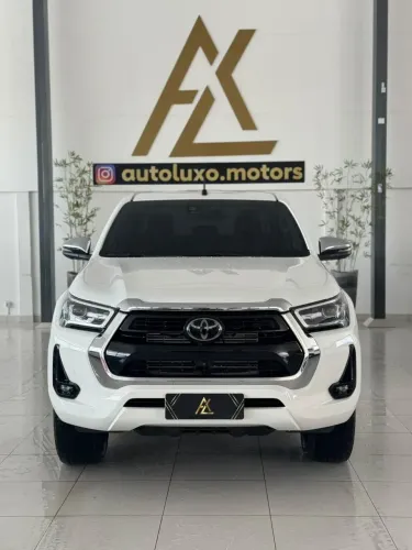 Toyota Hilux CD SRX 4X4 2.8 TDI 16V Diesel Aut. 2023