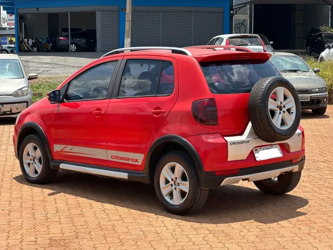 Volkswagen Crossfox 1.6 MI Total Flex 8V 5P 2011