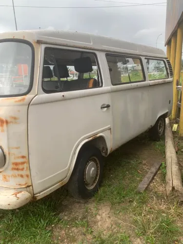 Volkswagen Kombi Standard 1.4 MI Total Flex 8V 2012