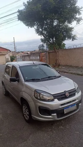 Fiat Uno Attractive 1.0 EVO Fire Flex 8V 5P 2021