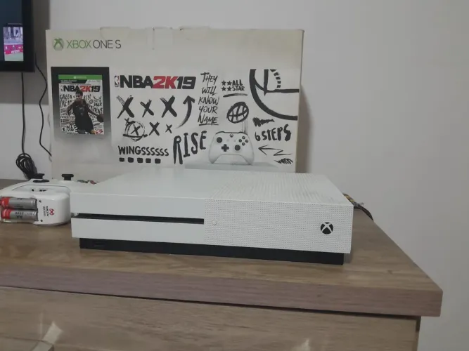 Xbox One S 1TB Branco