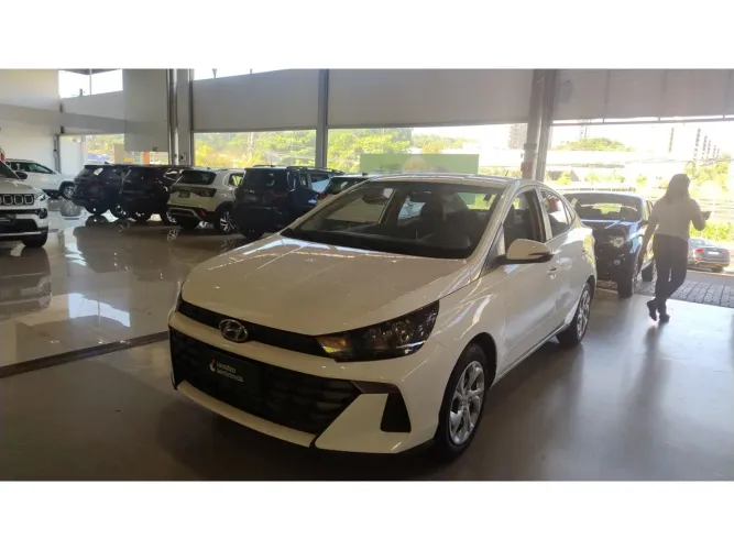 Hyundai HB20S Comfort Plus 1.0 Flex 12V Mec. 2024