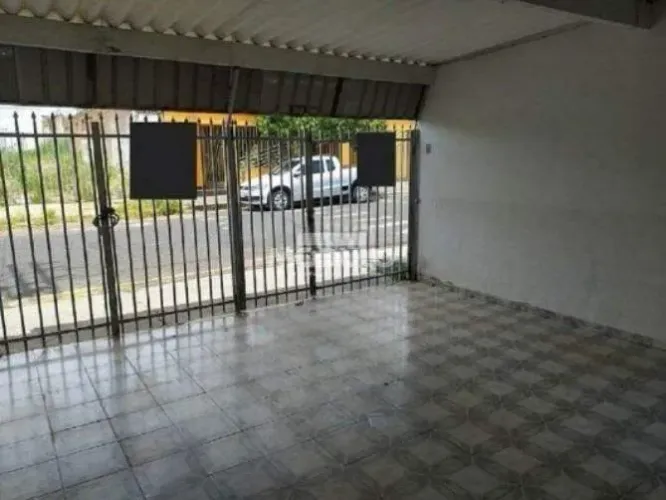 Casa residencial disponível para locação no bairro Custódio Pereira.
