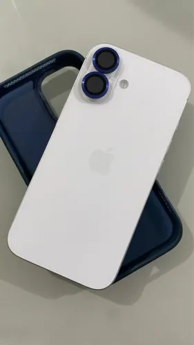 iPhone 16 - 128GB - 89% de bateria 