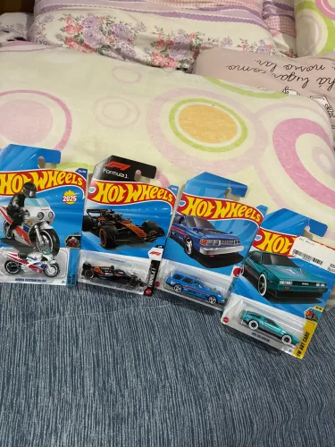 Kit 4 Hotwheels