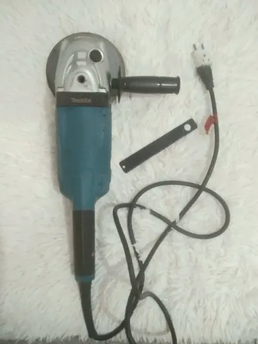 Lixadeira Profissional Makita