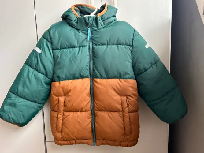 Casaco importado H&M tam. 5-6 anos