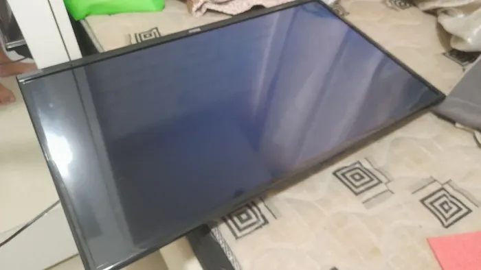 Vendo TV com defeito
