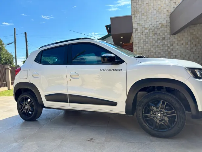 Renault Kwid Outsider 1.0 Flex 12V 5P Mec. 2020