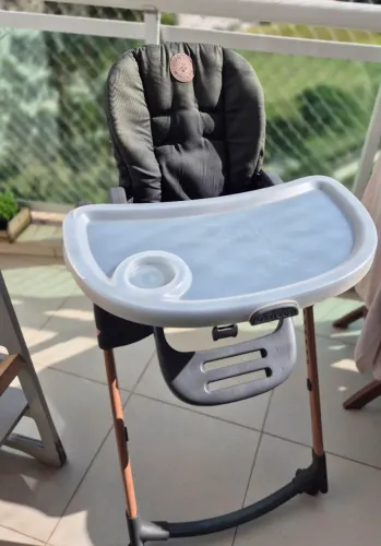 Cadeira de alimentação Maxi Cosi