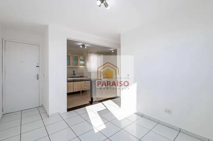 Apartamento com 3 dormitórios para alugar, 46 m² no Capão Raso - Curitiba/PR