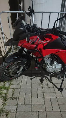 Avelloz az160 pra vender rápido. Falar com *, whatsapp, tenho vídeo da moto. 