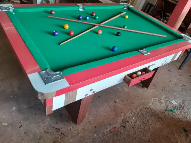 Mesa de bilhar pra bar ou residência...