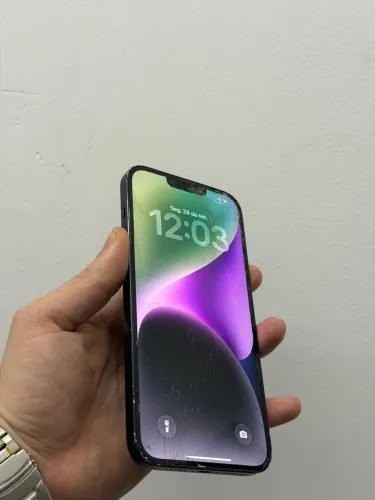 iPhone 14 Plus | Todo original | Vidro trincado 