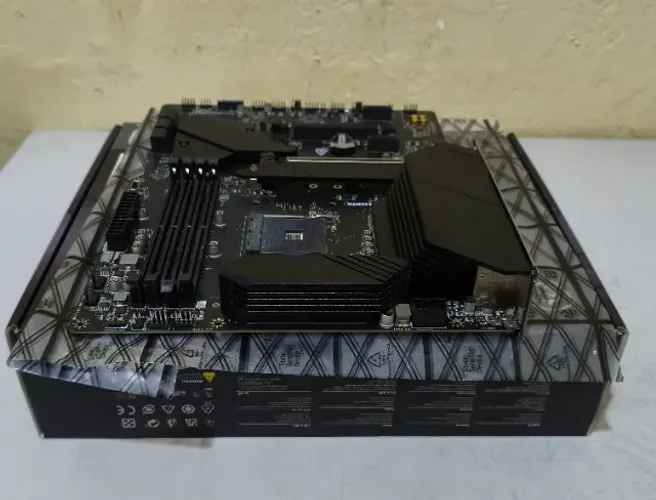 Placa-Mãe MSI MPG B550 Gaming Plus