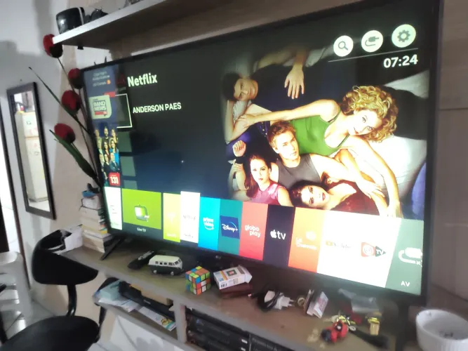 Tv smart LG 49" wi-fi 5G, só não tem entrada HDMI