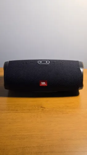 Caixa JBL