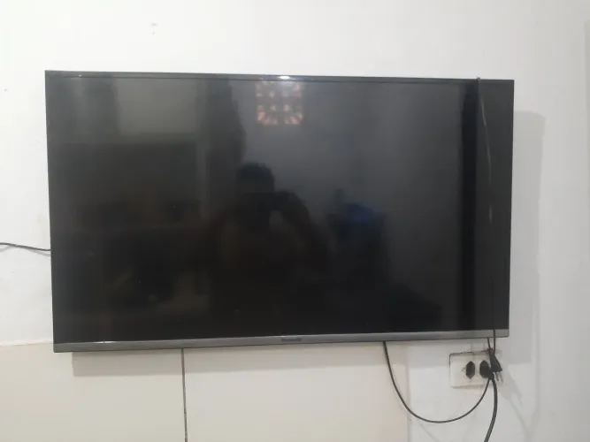 TV 32 polegadas funciona apenas YouTube e canais normal da TV, não é smart