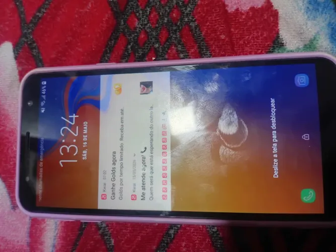 Vendo telefone pra quebrar o galho