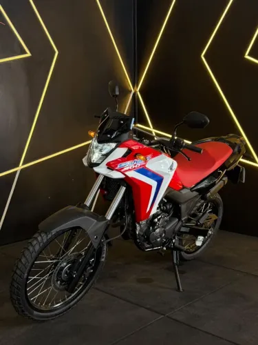 Sahara 300 rally 2027 0 km emplacada