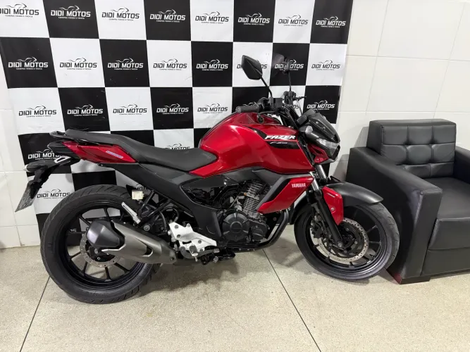 Vendo FZ 15 22/23 emplacada conservada!