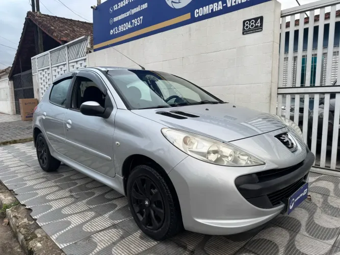 Peugeot 207 XR 1.4 Flex 8V 5P 2013
