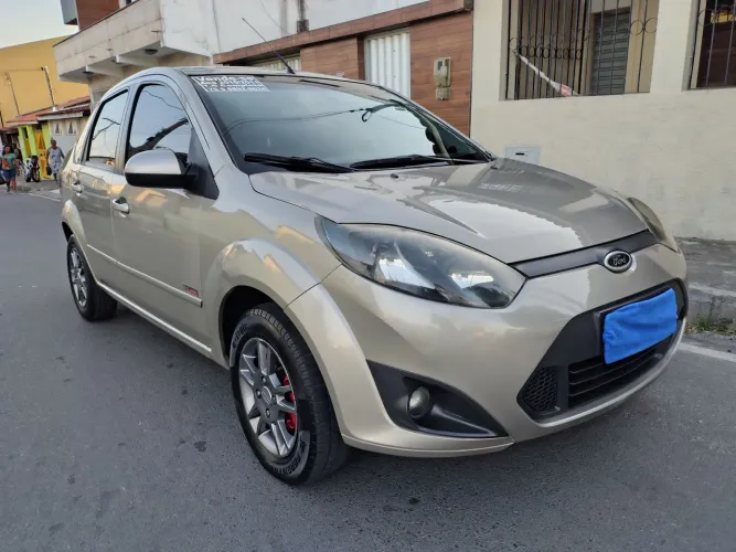 Ford Fiesta Sed. 1.6 8V Flex 4P 2011