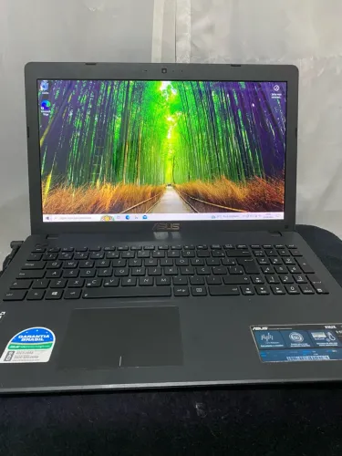 Notebook ASUS 15.6" com SSD ótimo pra estudos home office