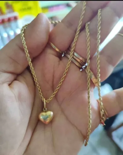 Linda Gargantilha e pingente,tudo em Ouro 18k 18k