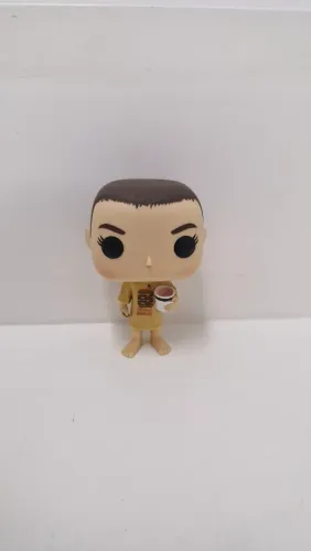 Fundo pop Eleven In Bueger (Stranger things) 718