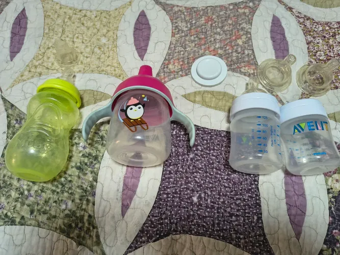 Mamadeiras Avent 3 peças e Nuby 1 peça 