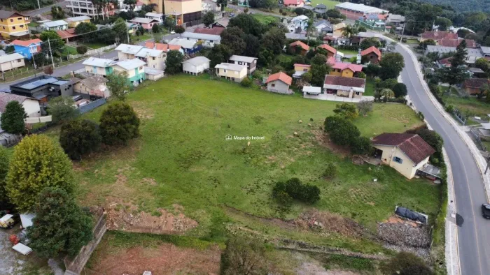 Terreno no bairro Floresta á 5 minutos do centro de Gramado