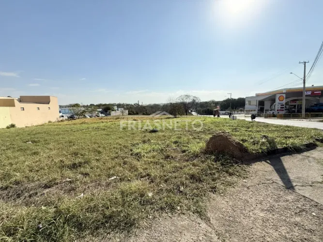 Terreno comercial à venda no bairro Vila Industrial