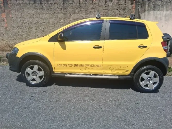 Volkswagen Crossfox 1.6 MI Total Flex 8V 5P 2009