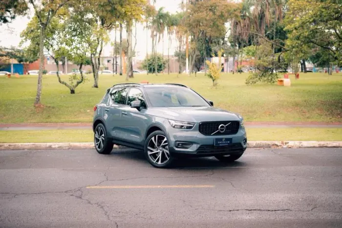 Volvo XC40 XC 40 T-5 R-design Spe. ED 2.0 252cv AWD 2021