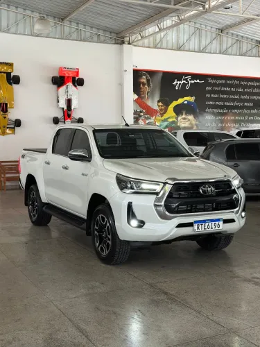 Toyota Hilux CD SRX 4X4 2.8 TDI 16V Diesel Aut. 2021