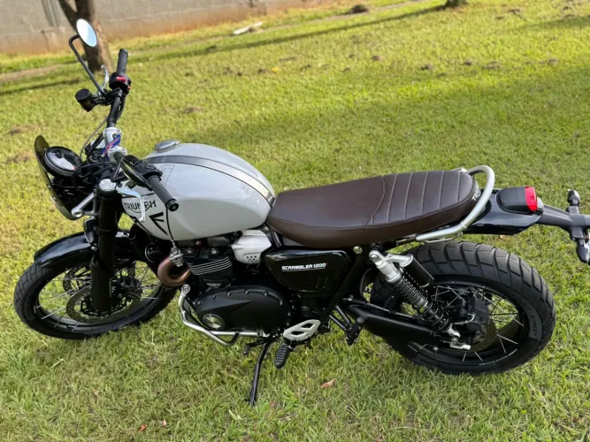 Scrambler 1200x cinza
