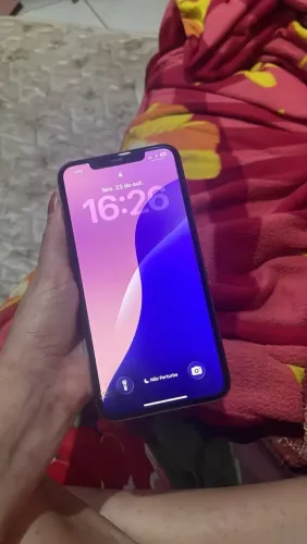 ? iPhone 11 Pro Max 256GB, Face ID funcionando. R$ 1.100 negócio também!!