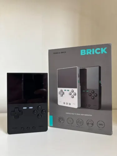 TRIMUI Brick + MicroSD Kingston Canvas 128GB