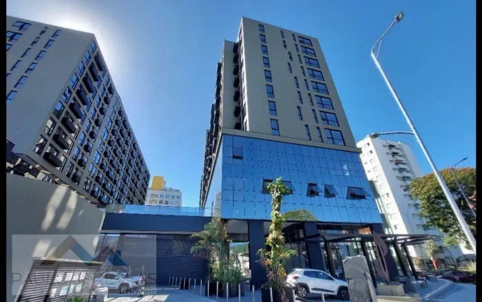 Studio para locação em Trindade, Florianópolis: 40m², 1 dormitório, 1 banheiro. Alugue por