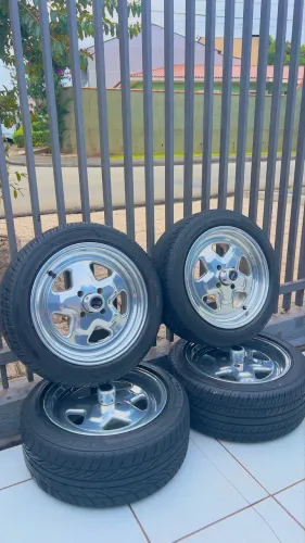 Rodas Pro Star Polidas 15x7 4x100 + pneus