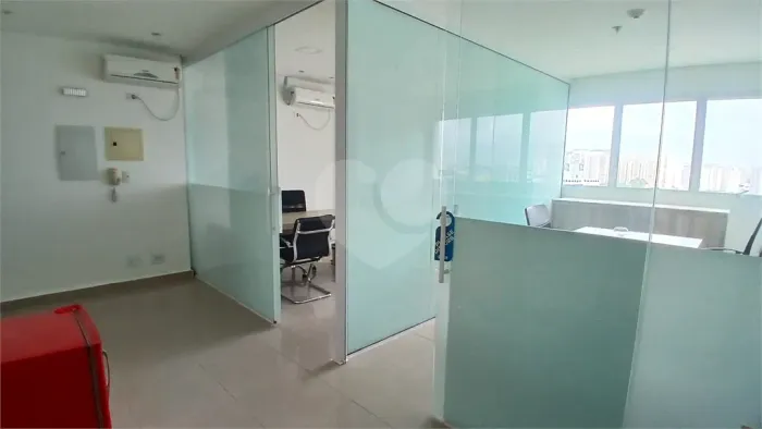 Salas à venda ou para locação em Centro - SP