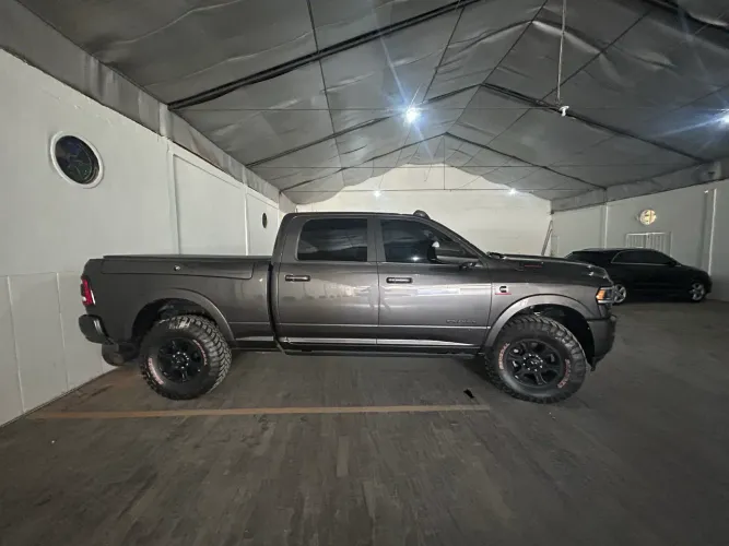 Ram 2500 Laram. 6.7 Night ED. TB CD 4X4 DIE 2021