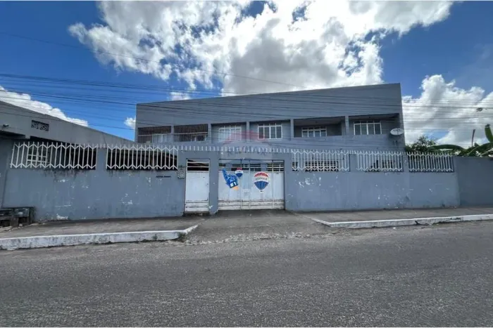 Apartamento térreo à venda na 2a Tv. Dantas Bião - Escriturado com 76,20m2 - Alagoinhas Ba