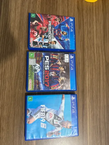 Jogos de Ps4 - PES e FIFA