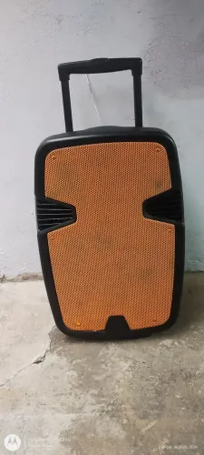 Funcionando somente com o carregador na tomada ,
