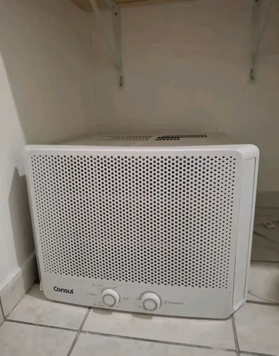 AR CONDICIONADO DE JANELA 9000 mil BTUs novo valor 520,00 reais