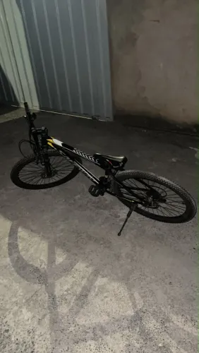Bicicleta Aro 29 Safeway - Preta e Amarela